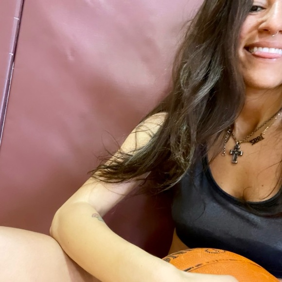 It’s me: Dee! - Picture 4 of 5